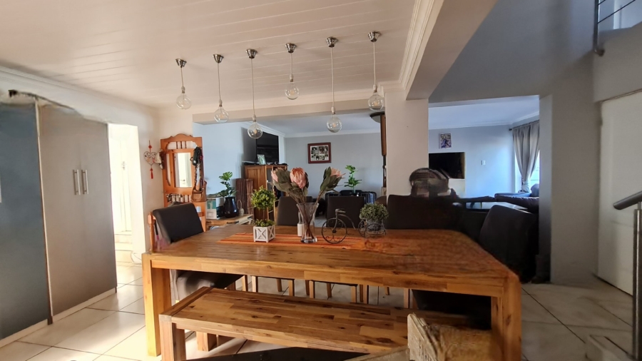 3 Bedroom Property for Sale in Dana Bay Western Cape